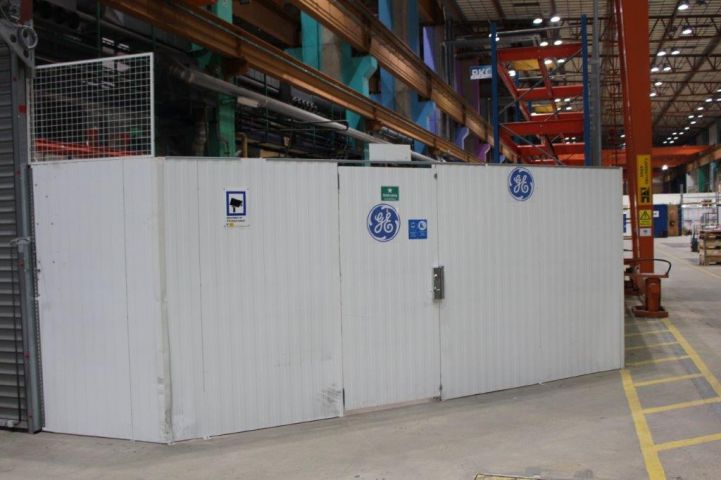 482393-4 Plateau roof Troax 82 meters