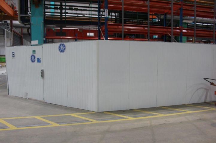 482393-7 Plateau roof Troax 82 meters