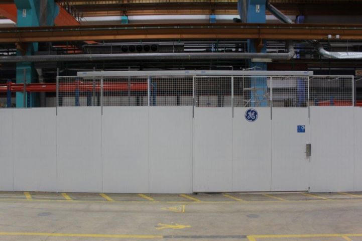 482393-10 Plateau roof Troax 82 meters