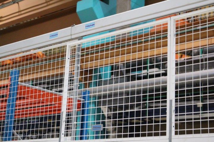 482393-12 Plateau roof Troax 82 meters