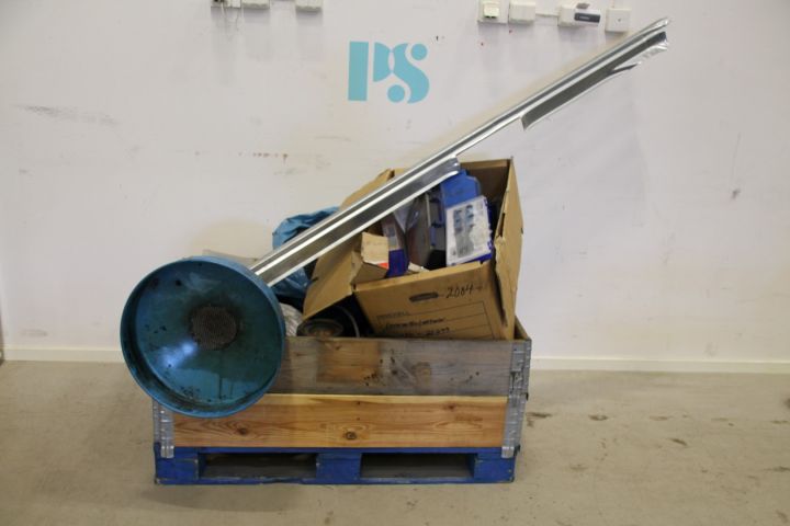 468486-1 Pall med verktyg och biltillbehör