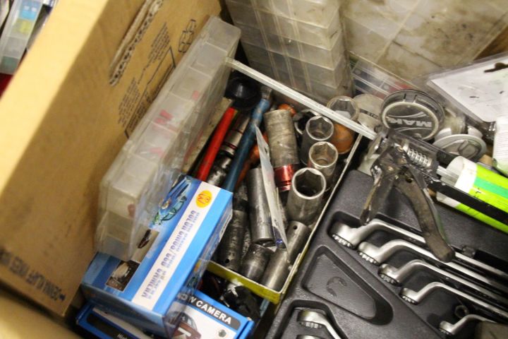 468486-10 Pall med verktyg och biltillbehör