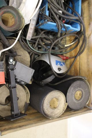 468486-12 Pall med verktyg och biltillbehör