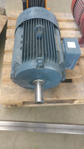 482730-5 ABB and Electramo motors