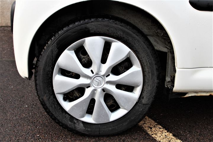 433665-12 Citroën C1 5-door 1.0 Automatic, 69hp, 2012