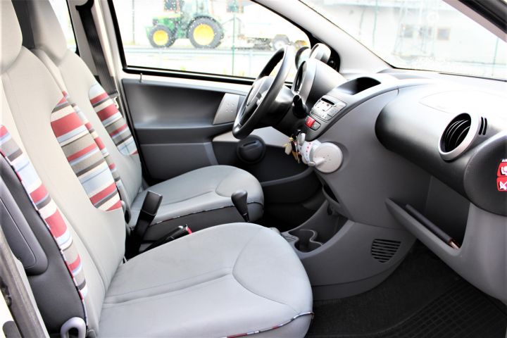433665-20 Citroën C1 5-door 1.0 Automatic, 69hp, 2012