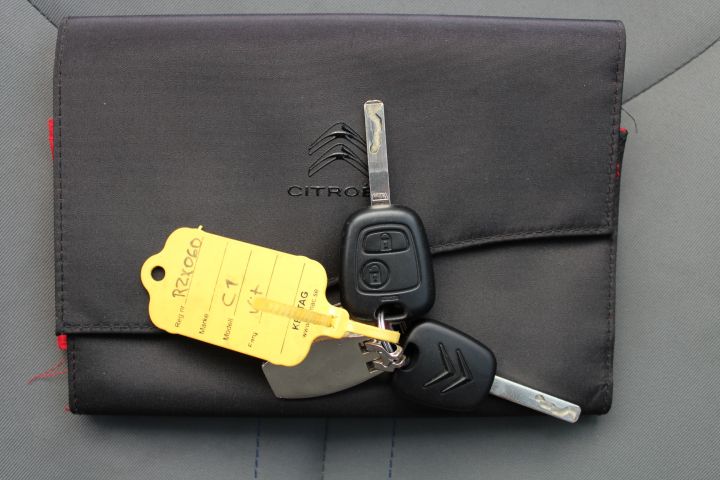 433665-35 Citroën C1 5-door 1.0 Automatic, 69hp, 2012