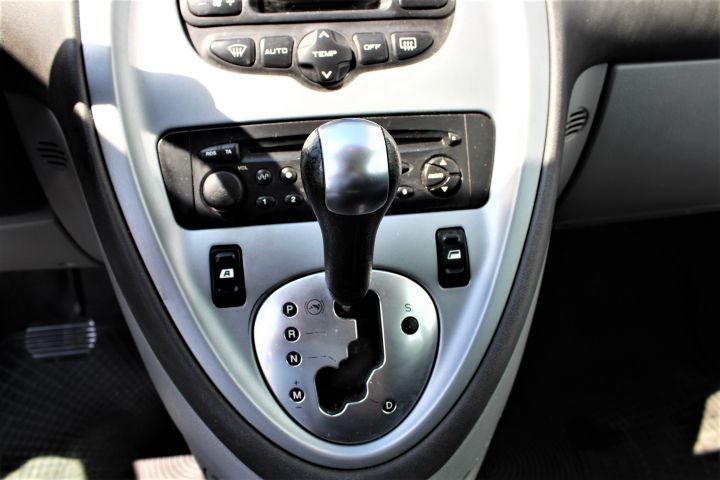433667-18 Citroën Xsara Picasso 2.0 Automatic, 136hp, -03