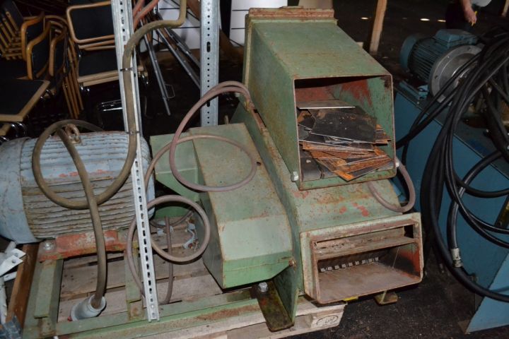 483230-4 Flistugg med Y/D start.