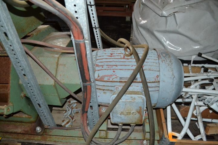 483230-7 Flistugg med Y/D start.