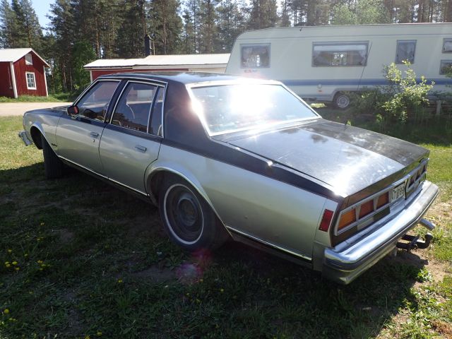 465559-9 Chevrolet Caprice Classic -79 Reg No: KAT999