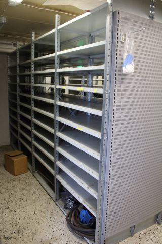 482862-3 Lagerhyllor i stål 14 sektioner Gemo 2006