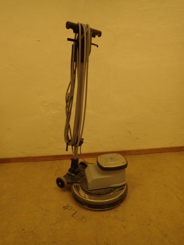 453148-1 Single swiper Nilfisk 421A