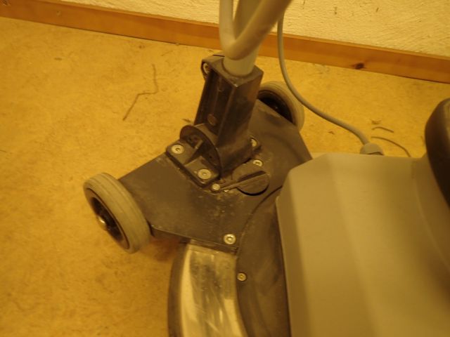 453148-5 Single swiper Nilfisk 421A