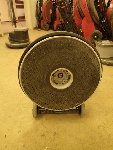 453148-14 Single swiper Nilfisk 421A