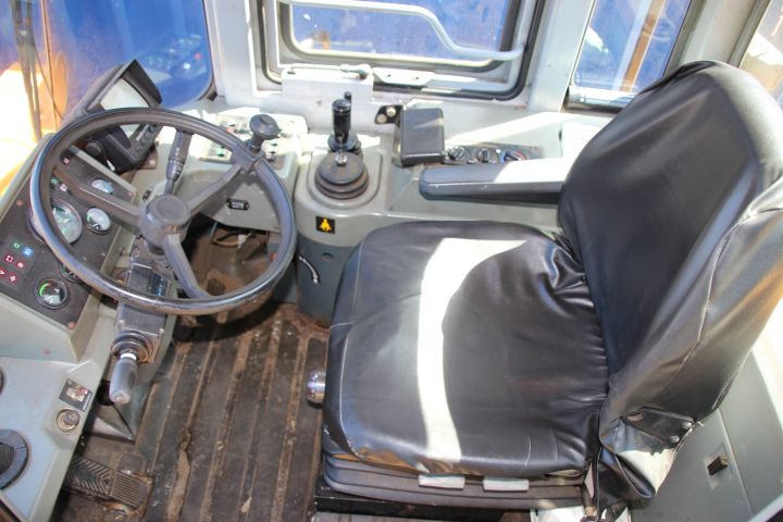 482141-29 Wheel loader Hyundai HL 750 -2000