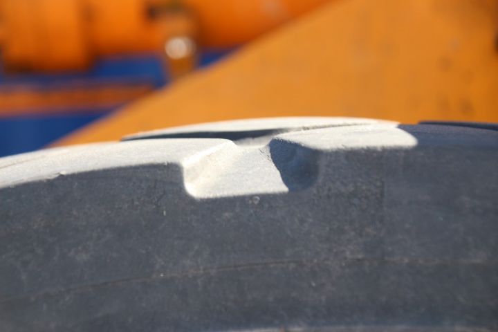 482141-33 Wheel loader Hyundai HL 750 -2000