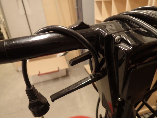 453205-8 High-speed Victor Tomcat 20 "/ 1600