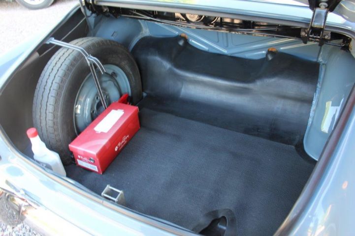 483697-17 Volvo Amazon -1960