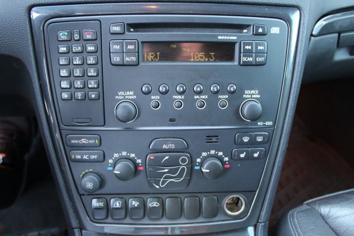 433678-26 Volvo V70 D5 185hk Kinetic 7-seater -06