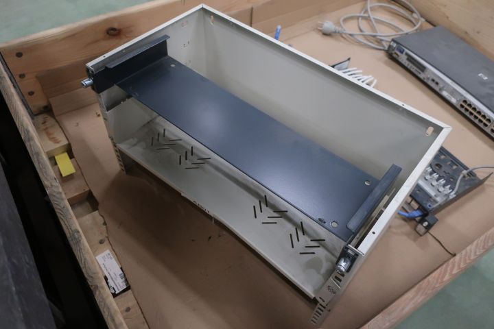 483746-9 Network switch HP Procurve 2524 with accessories