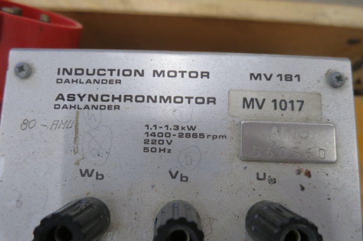 471131-8 Electric motors, lab out.