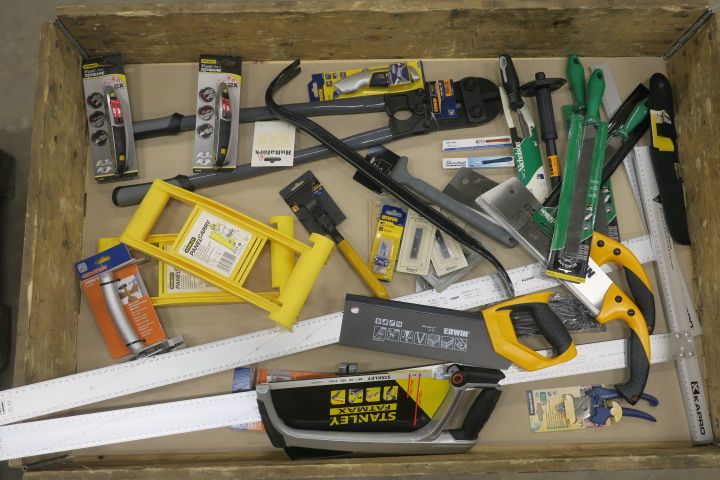 Various tools - PS Auction - We value the future - Largest in net auctions