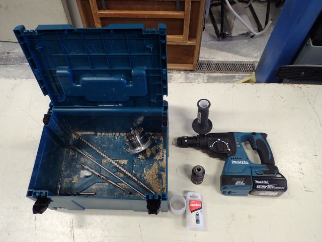 465585-1 Drill bit MAKITA DHR 243