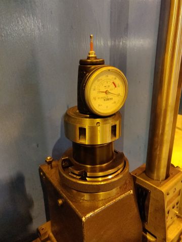 470794-5 Work desk with height measuring dimensions Trimos TVM 600