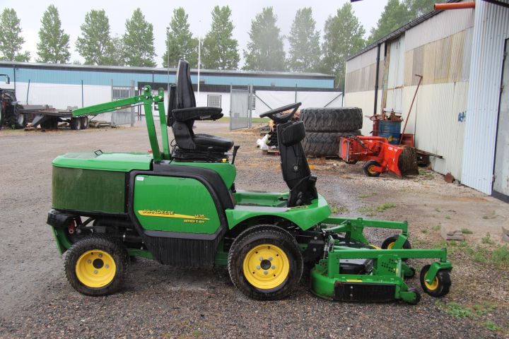 482383-4 Lawn mowers John Deere 1435 4WD -14