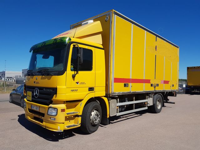 484992-2 Mercedes Actros 2004