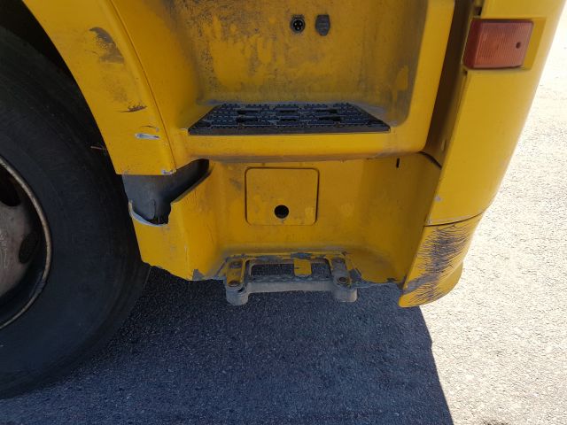 484992-11 Mercedes Actros 2004