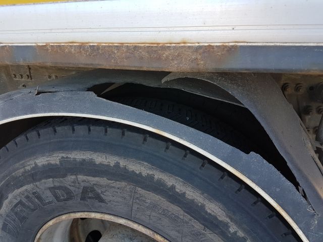 484992-13 Mercedes Actros 2004