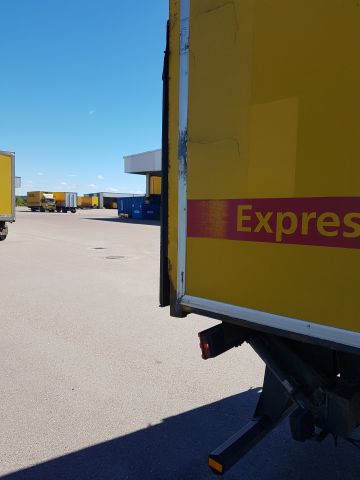 484992-15 Mercedes Actros 2004