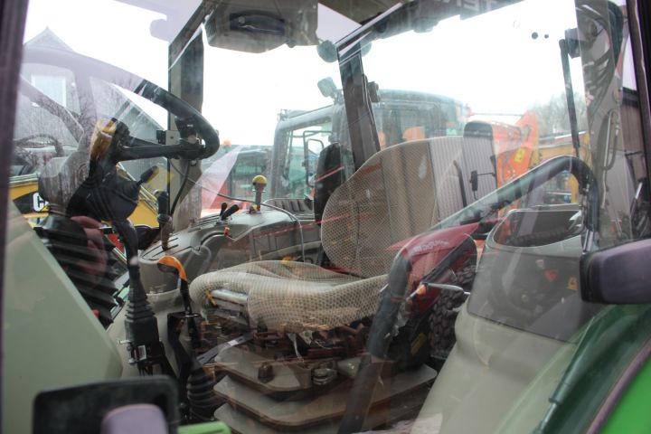 483208-5 Tractor John Deere 5075M 4WD -16 (829 h, front loader)