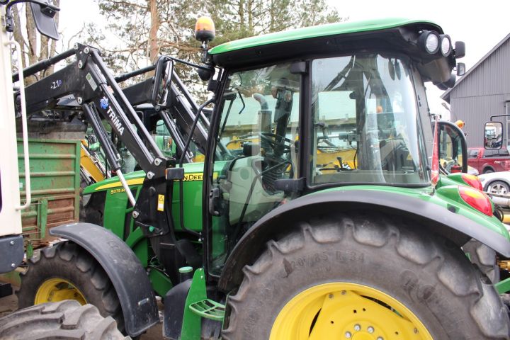 483208-7 Tractor John Deere 5075M 4WD -16 (829 h, front loader)