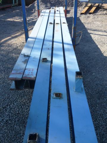 475031-1 Steel beam HEA 140 (5 pcs)