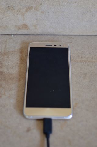 484936-1 Smartphone Asus Z017D