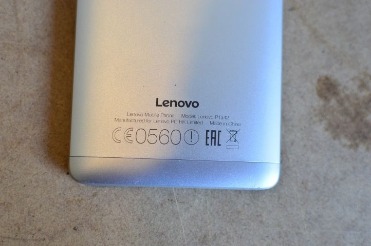 484940-3 Smartphone Lenovo Vibe P1a42