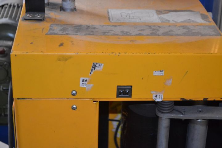 475170-8 Inplastningsmaskin