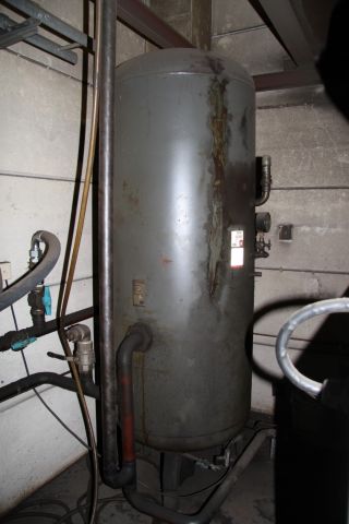 484032-5 Screw compressor Atlas Copco GA18VSD, incl tank -05