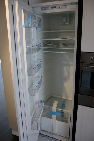 482303-3 Refrigerator De Dietrich