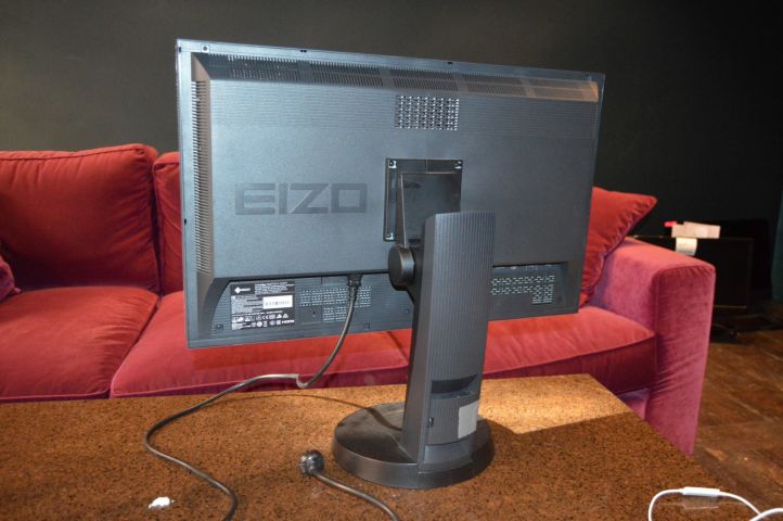 419748-5 Screen 27 Eizo