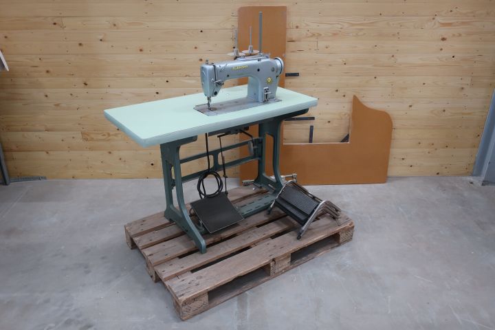 483733-2 Industrial sewing machine Dürkopp