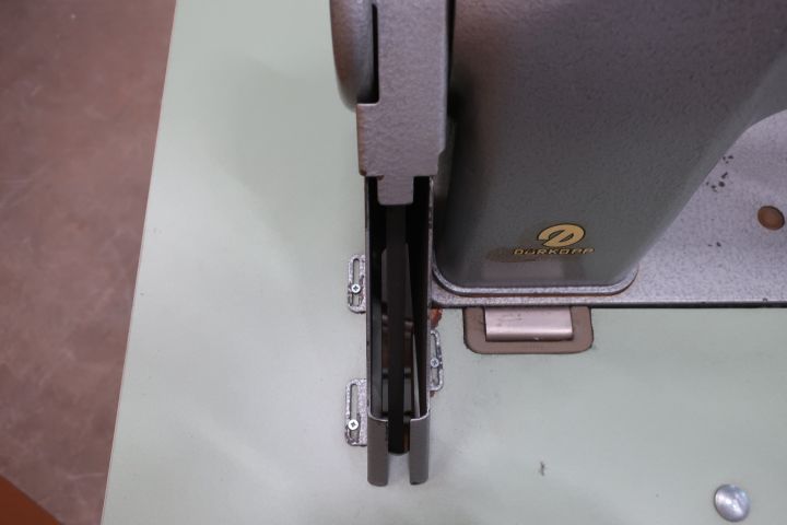 483733-6 Industrial sewing machine Dürkopp