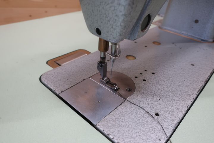 483733-8 Industrial sewing machine Dürkopp