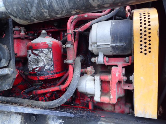 453297-37 BELARUS MTZ 562 Reg: HFO119