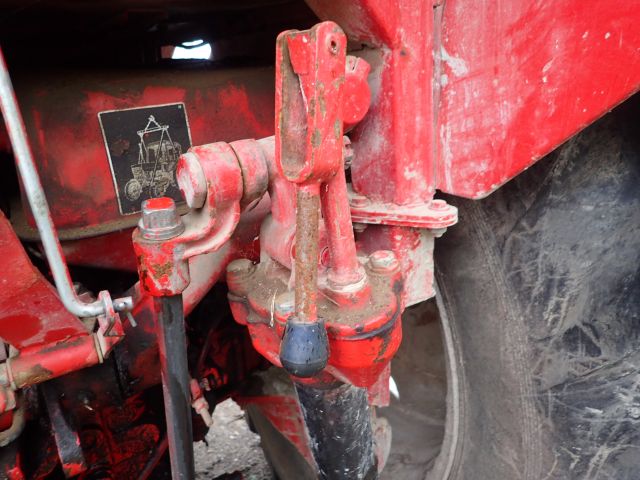 453297-52 BELARUS MTZ 562 Reg: HFO119