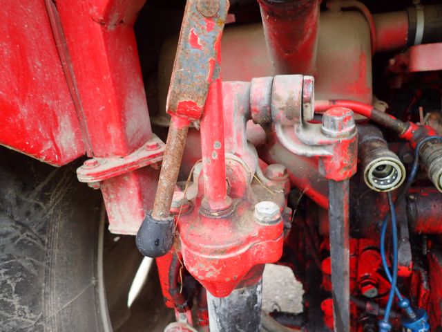 453297-53 BELARUS MTZ 562 Reg: HFO119