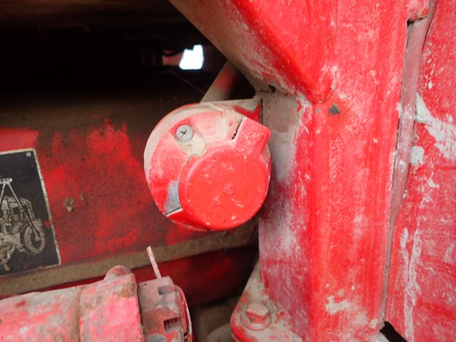 453297-55 BELARUS MTZ 562 Reg: HFO119